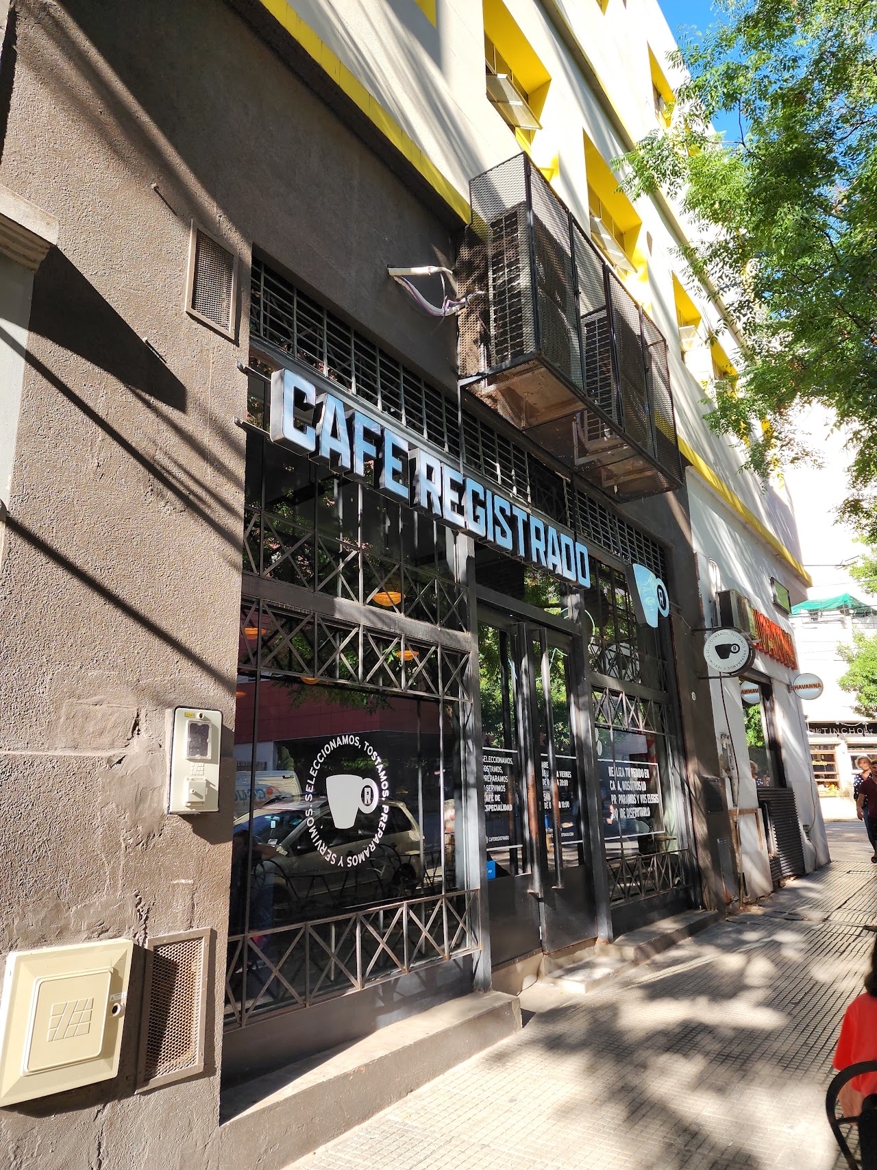 Fachada de Café Registrado en Almagro